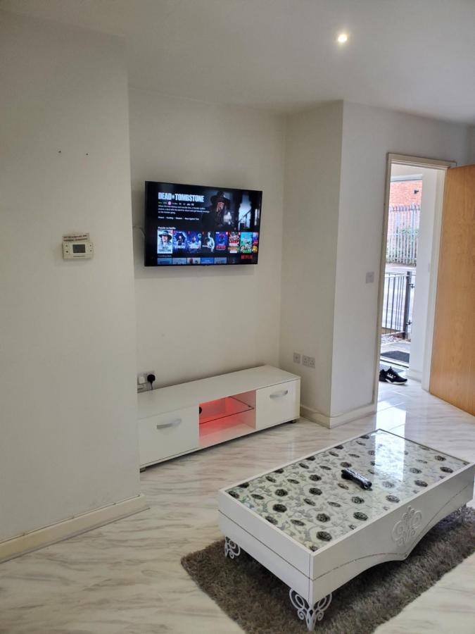 Beautiful & Elegant 2 Bed Room House Manchester Eksteriør bilde
